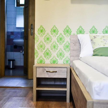 Pava Apartmanhaz Makó Exterior foto